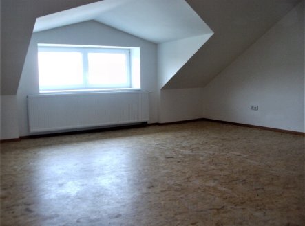 Fotka 1 | Pronájem bytu, 1+kk, 40 m²