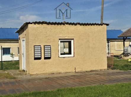 Pronájem skladu, 180 m²