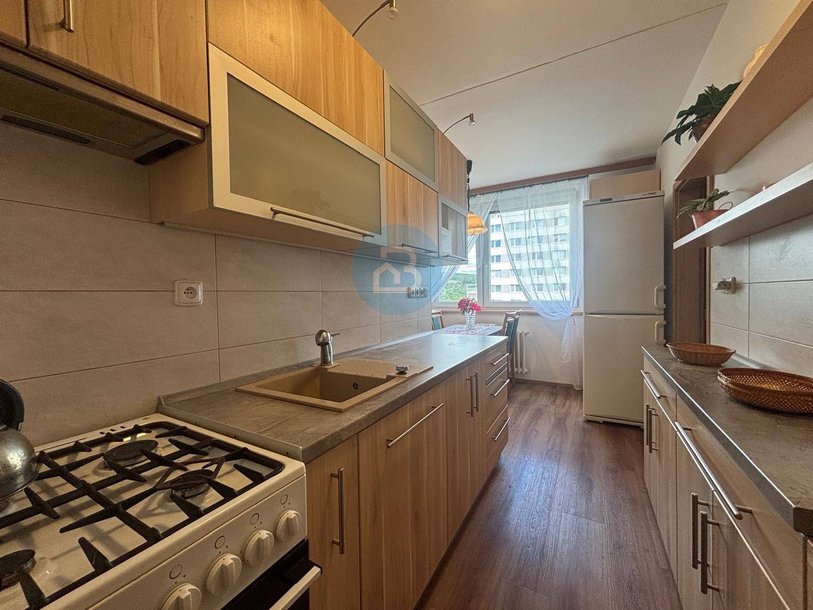 Pronájem světlého bytu 3+1 po kompletní rekonstrukci, 70 m² – Zlín, ulice 2. května