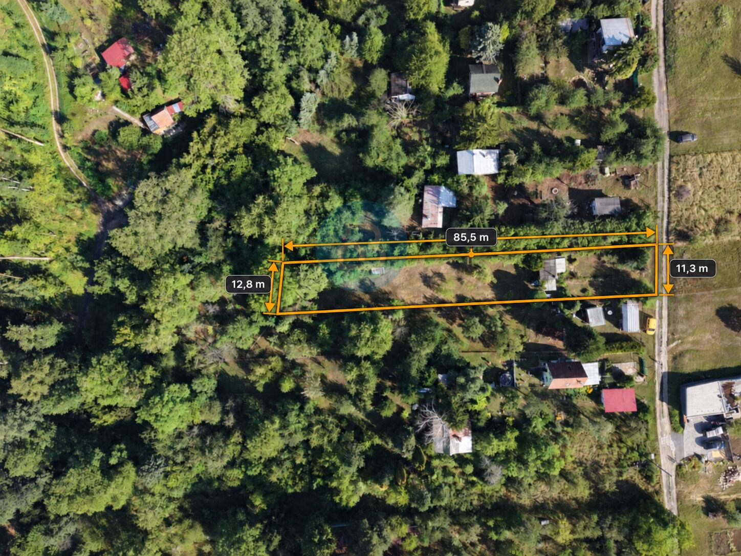 Prodej pozemku 1 073 m² s chatou – Uherský Brod – Vinohrady