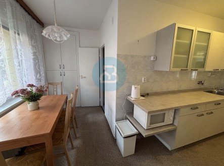 Pronájem bytu, 3+1, 82 m²
