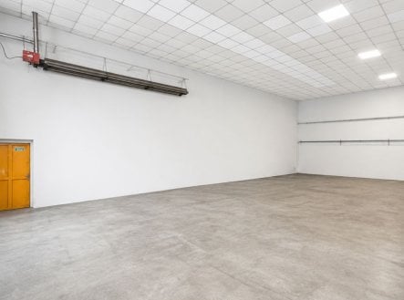 Pronájem skladu, 140 m²