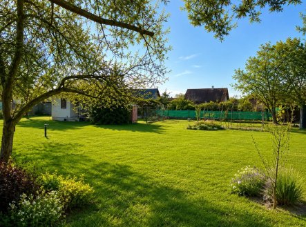 Prodej pozemku pro bydlení, 1 073 m²