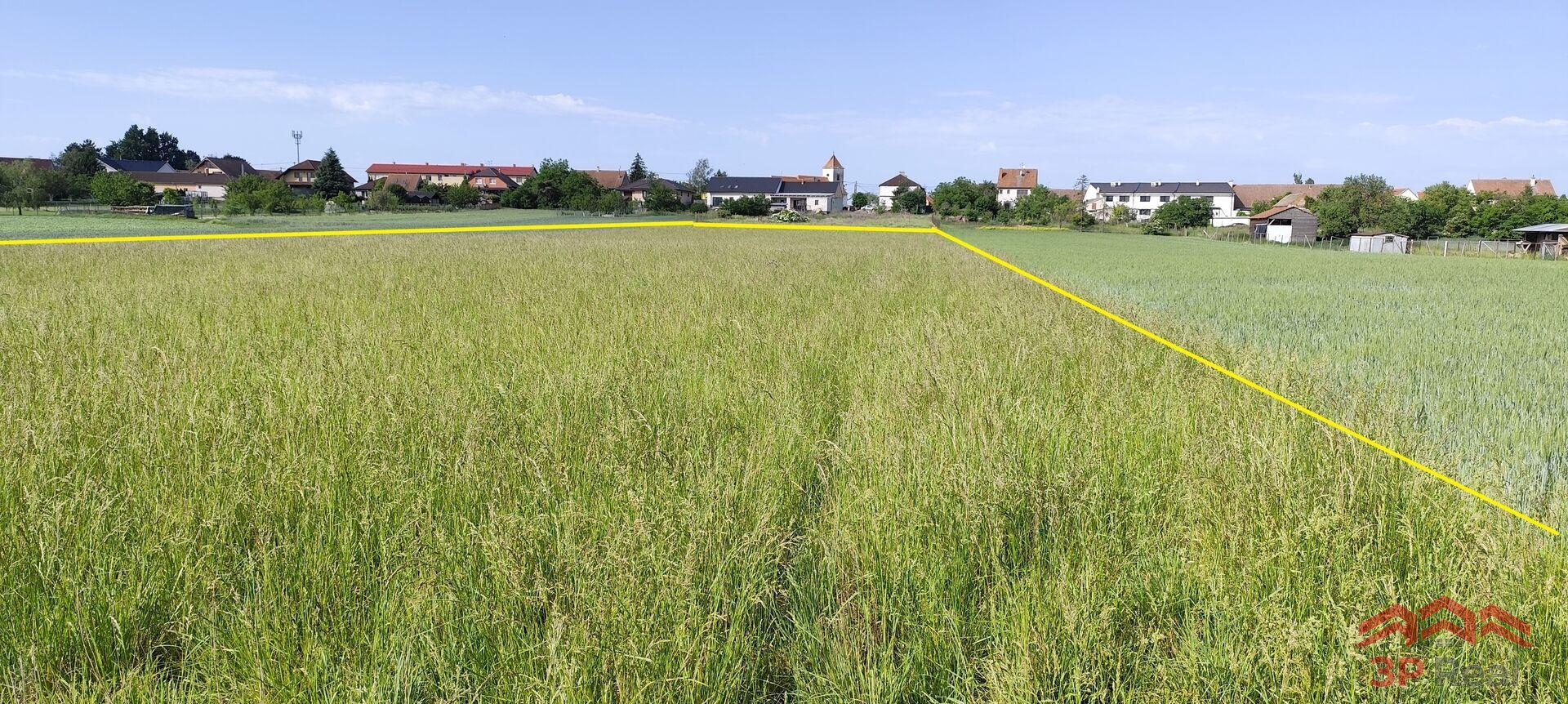 Investičně mimořádně zajímavý pozemek o celkové výměře 6 890 m² v obci Běhařovice