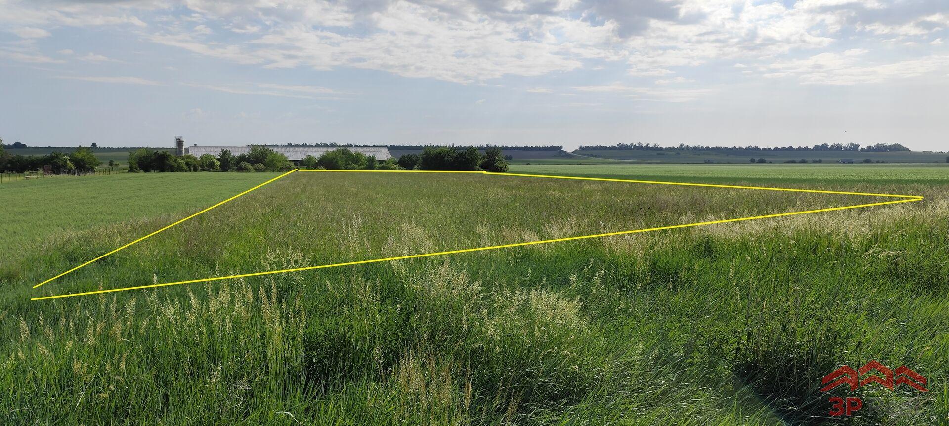 Investičně mimořádně zajímavý pozemek o celkové výměře 6 890 m² v obci Běhařovice