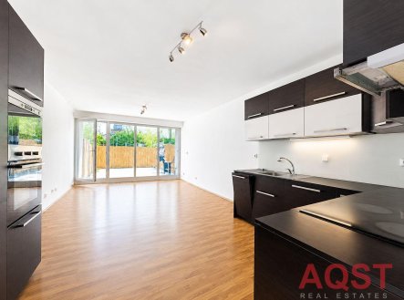 Pronájem bytu, 2+kk, 78 m²