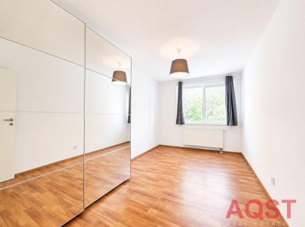 Pronájem bytu, 2+kk, 78 m²