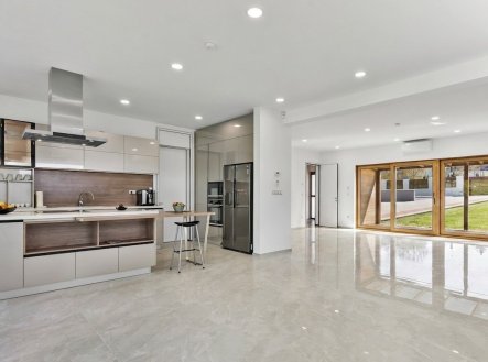 Prodej domu/vily, 342 m²