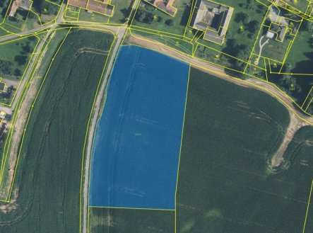 Prodej pozemku pro bydlení, 1 300 m²
