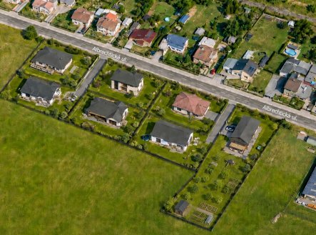 Prodej pozemku pro bydlení, 1 102 m²