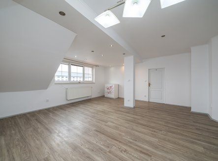 Prodej bytu, 3+1, 92 m²