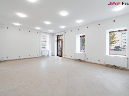 Pronájem komerčního objektu, jiný, 100 m²
