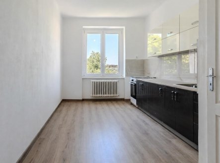 Prodej bytu, 2+1, 77 m²
