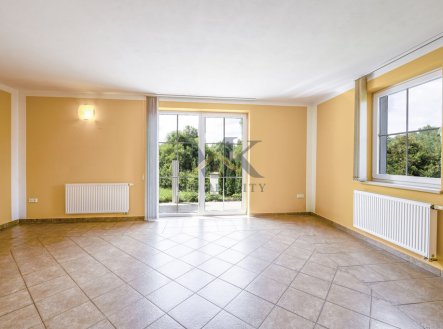 Pronájem domu/vily, 347 m²