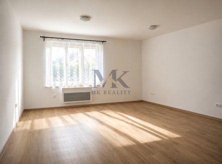 Pronájem bytu, 2+kk, 35 m²