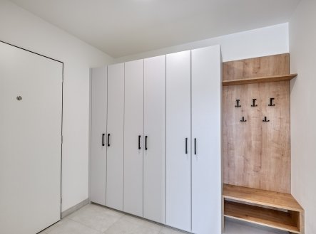 Pronájem bytu, 2+kk, 58 m²