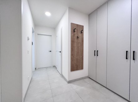 Pronájem bytu, 2+kk, 58 m²