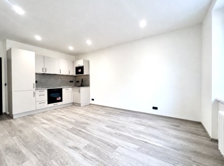 Pronájem bytu, 2+kk, 50 m²