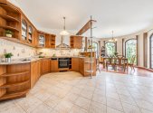 Prodej domu/vily, 328 m²