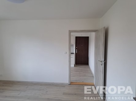 Pronájem bytu, 3+kk, 60 m²