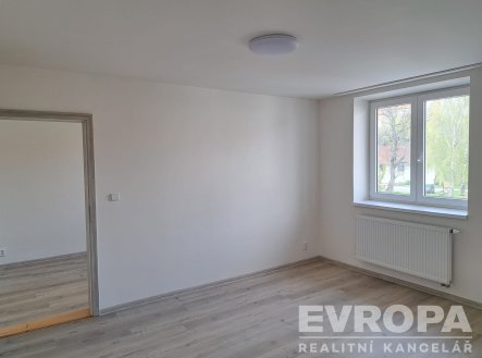 Pronájem bytu, 3+kk, 60 m²