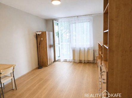 Pronájem bytu, 1+kk, 29 m²