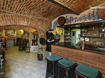Pronájem restaurace, 144 m² obrázek