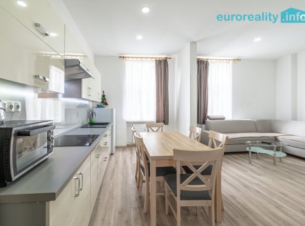 Prodej bytu, atypický, 194 m²