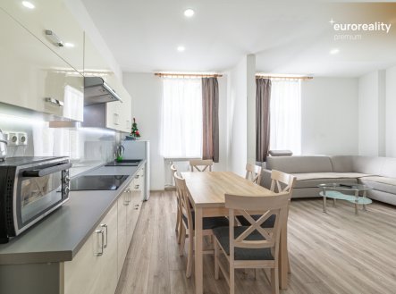 Prodej bytu, atypický, 194 m²