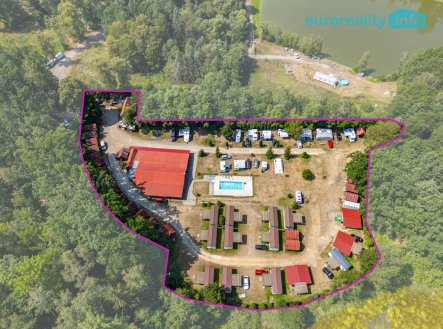 Prodej hotel, 8 616 m²