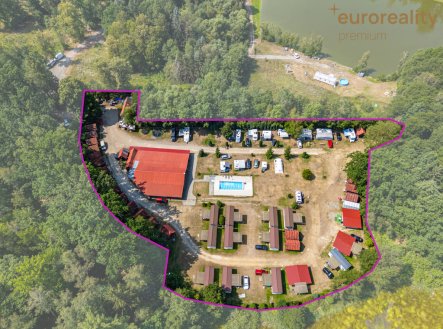 Prodej hotel, 8 616 m²