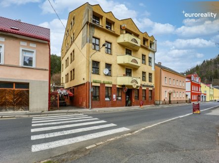 Prodej hotel, 1 960 m²