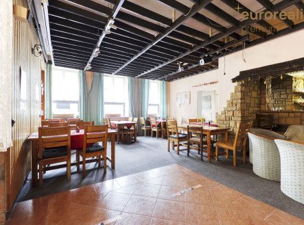 Prodej hotel, 1 960 m²