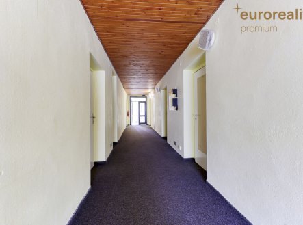 Prodej hotel, 1 960 m²