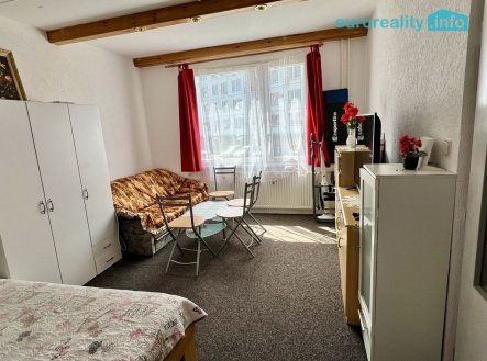 Pronájem bytu, 1+1, 37 m²