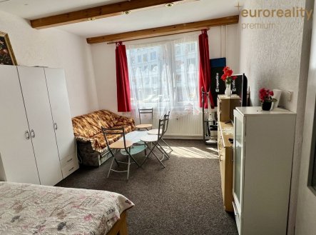 Pronájem bytu, 1+1, 37 m²