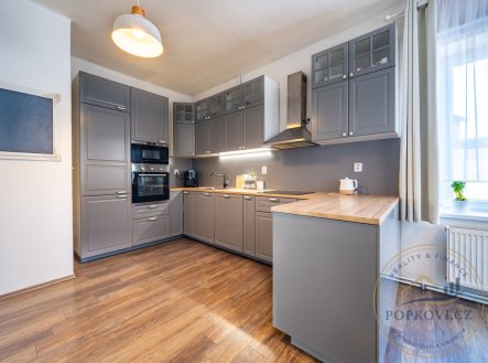 Prodej domu/vily, 256 m²