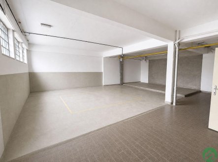 Pronájem výrobní prostory, 420 m²
