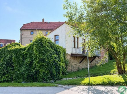 Pronájem domu/vily, 1 500 m²