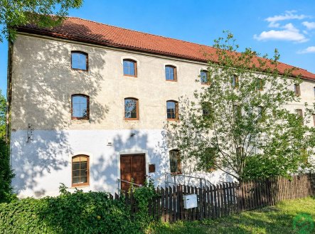 Pronájem domu/vily, 1 500 m²