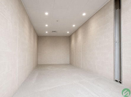 Pronájem obchodní prostory, 28 m²