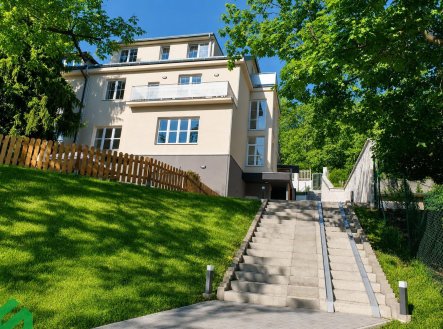 Pronájem bytu, 4+kk, 104 m²