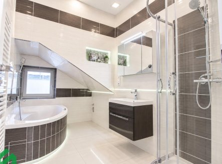 Pronájem bytu, 4+kk, 104 m²