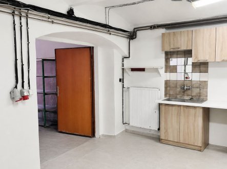 Pronájem výrobní prostory, 60 m² obrázek