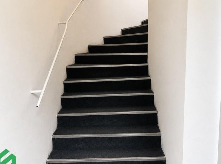 Pronájem domu/vily, 400 m²