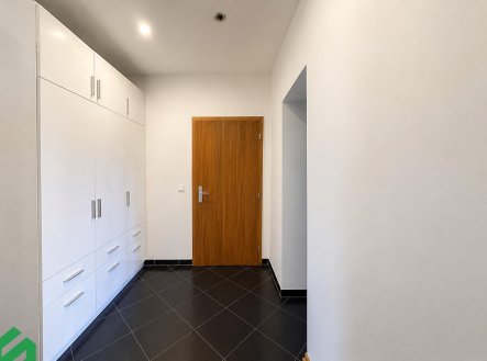 Pronájem bytu, 1+kk, 30 m²
