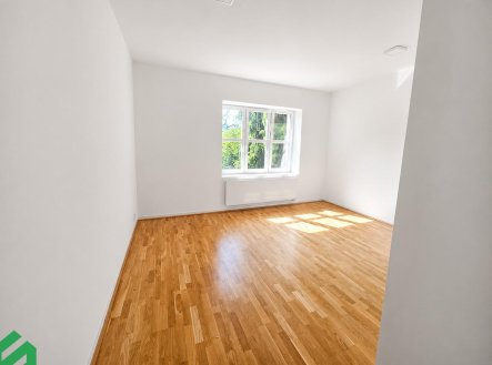 Pronájem bytu, jiný, 104 m²