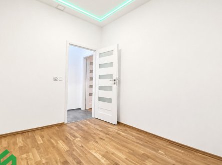 Pronájem bytu, jiný, 104 m²