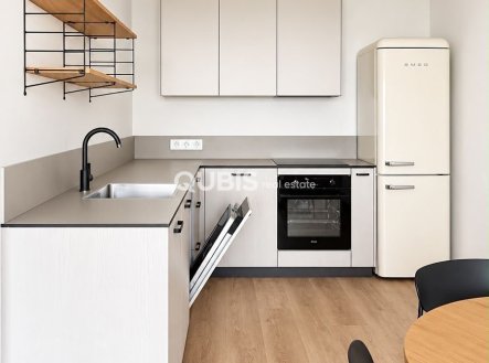 Pronájem bytu, 2+kk, 75 m²