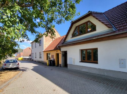 002 | Prodej - dům/vila, 160 m²
